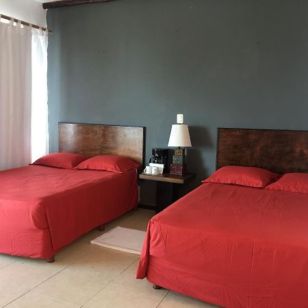 מאהאהואל Hotel Arenas מראה חיצוני תמונה